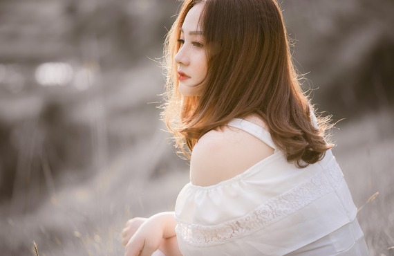 あなたの髪に優しいダメージ軽減カラー、華やかさと健康を一緒に手に入れる
